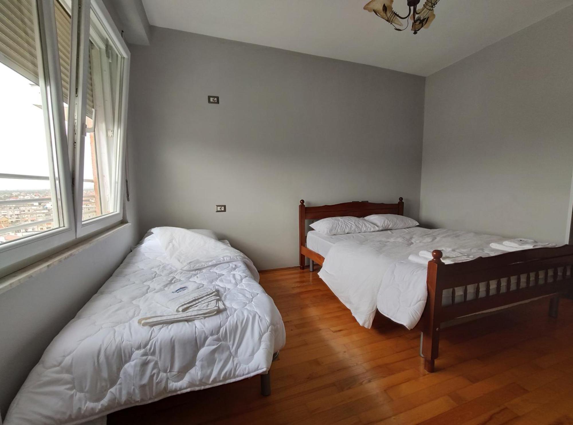 Sunset View Apartment Shkoder Rooftop Ngoại thất bức ảnh