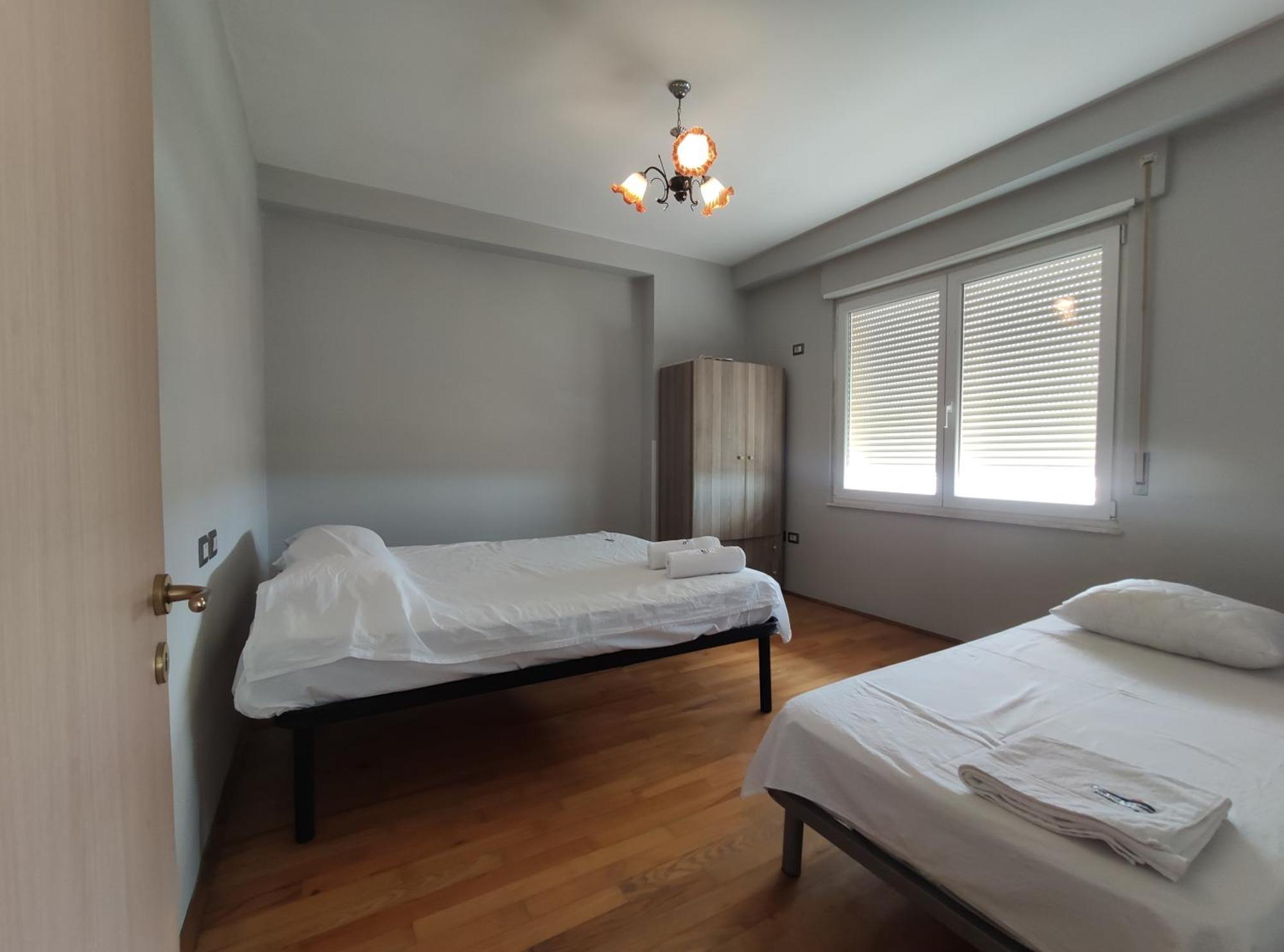 Sunset View Apartment Shkoder Rooftop Ngoại thất bức ảnh
